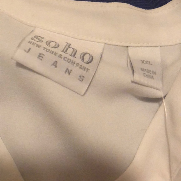 White zip-up sleeveless New York & Company Blouse - Picture 2 of 2